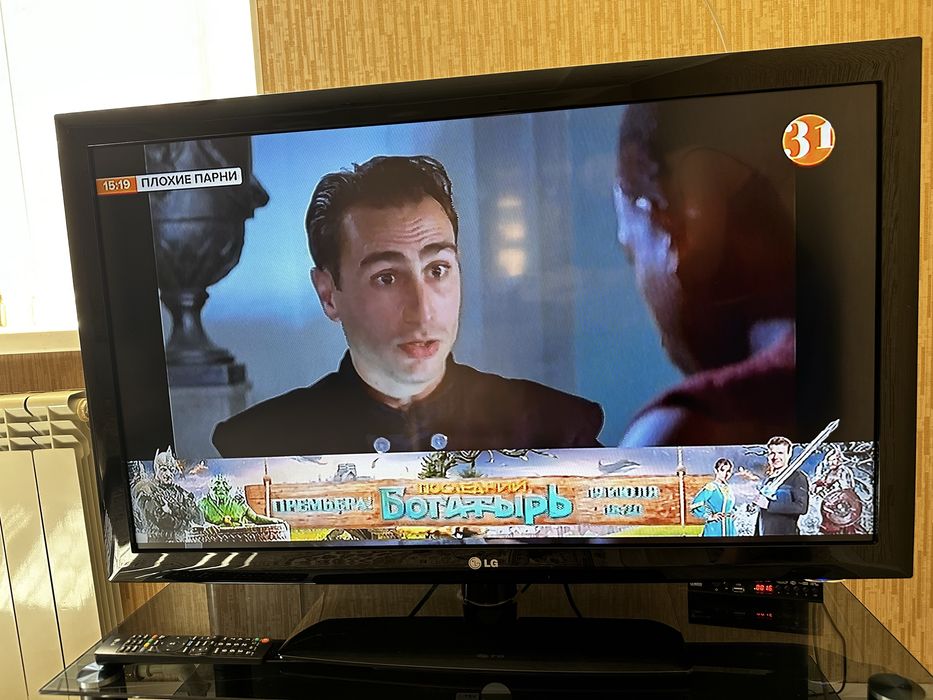 Телевизор LG диагональ 106 см