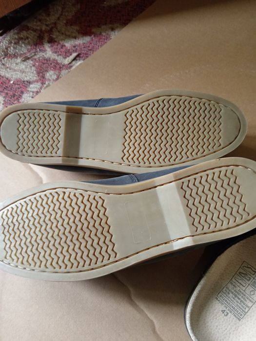 Vând papuci piele  și mocasini Nr. 43