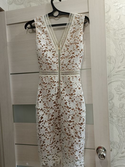 Красивое нарядное платье