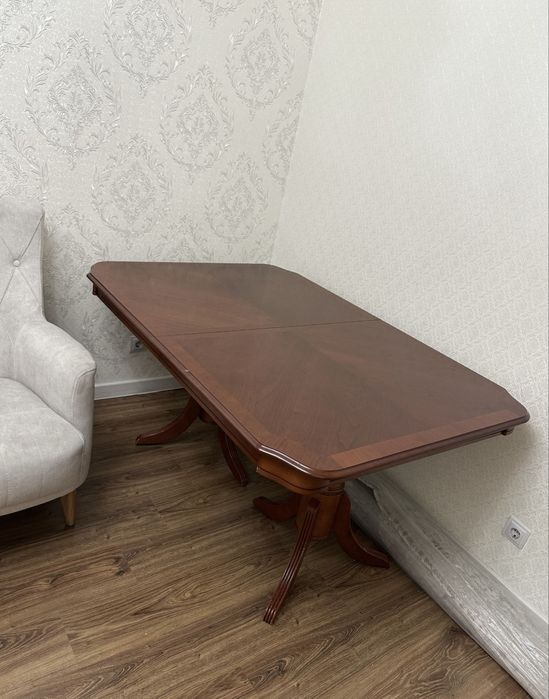 Стол Малайзия + прихожая в подарок