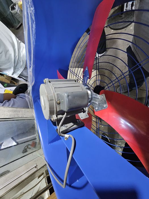 Малашумный настенный вентилятор