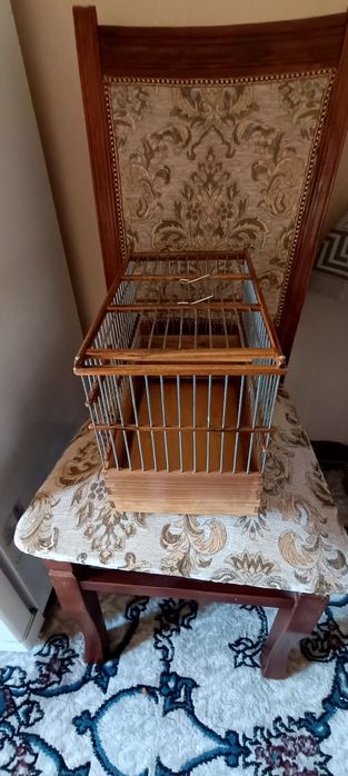 Dekarativniy yongʻoq qafas sotiladi yengi qafas spitsadan qilingan