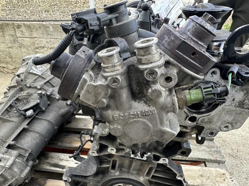 Pompa injectie Volvo V40 2.4 d5 D5244T15 215 cp 31372081