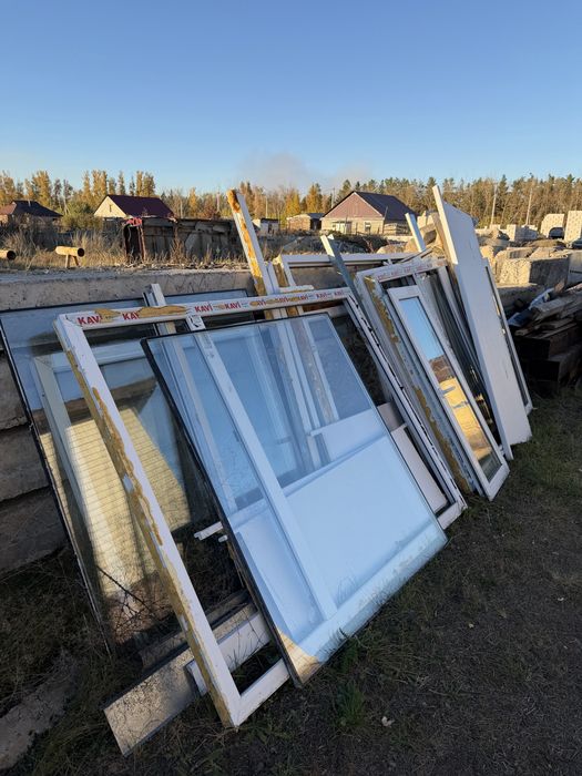 Продам 5 окон  б/у