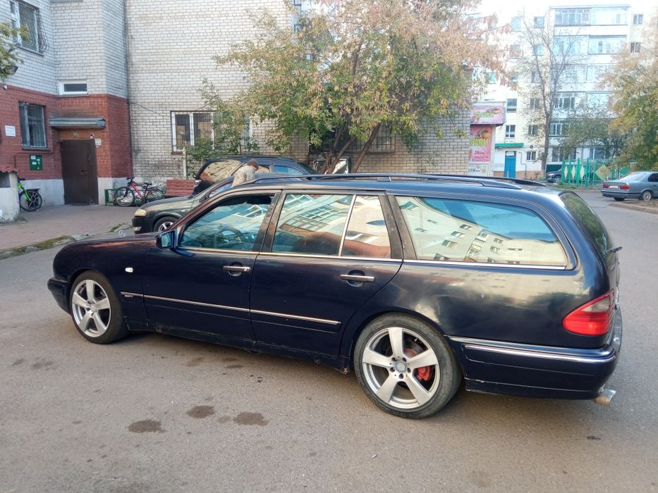 Продам Мерседес 210 универсал год 97