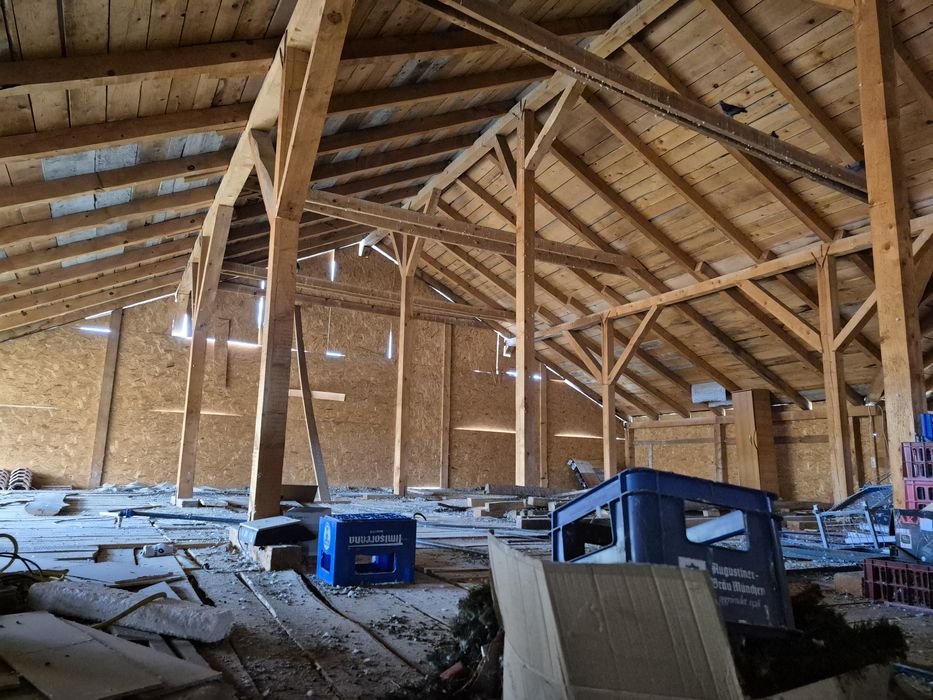 Casa de vanzare sau închiriere în comuna Forotic – poziție centrală