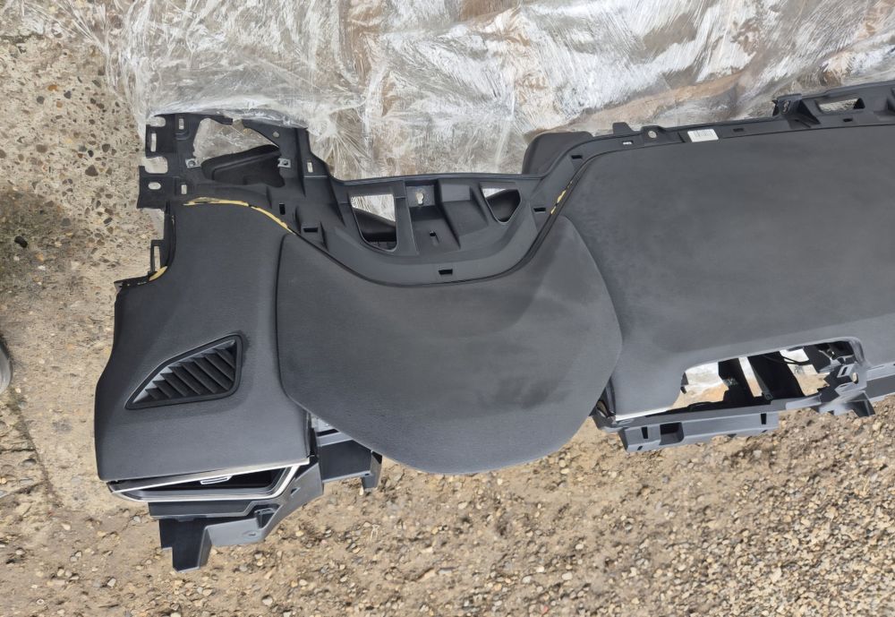 Plansa de Bord cu airbag Toyota Corolla E21 1.8 Hybrid 2019-2022.