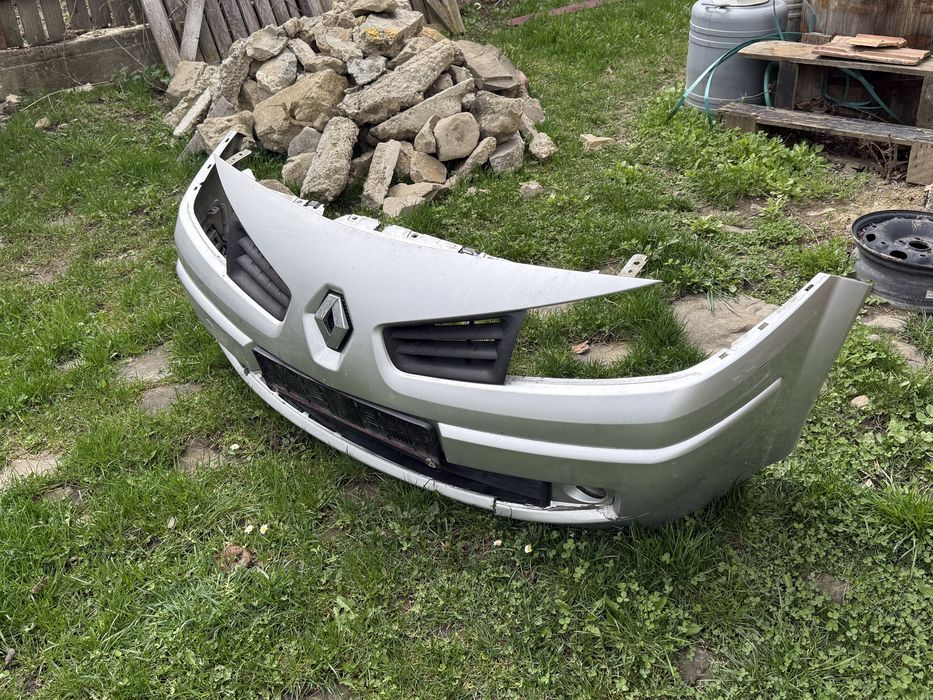 Bară față Renault Megane 2 facelift (2006–2008) – originală