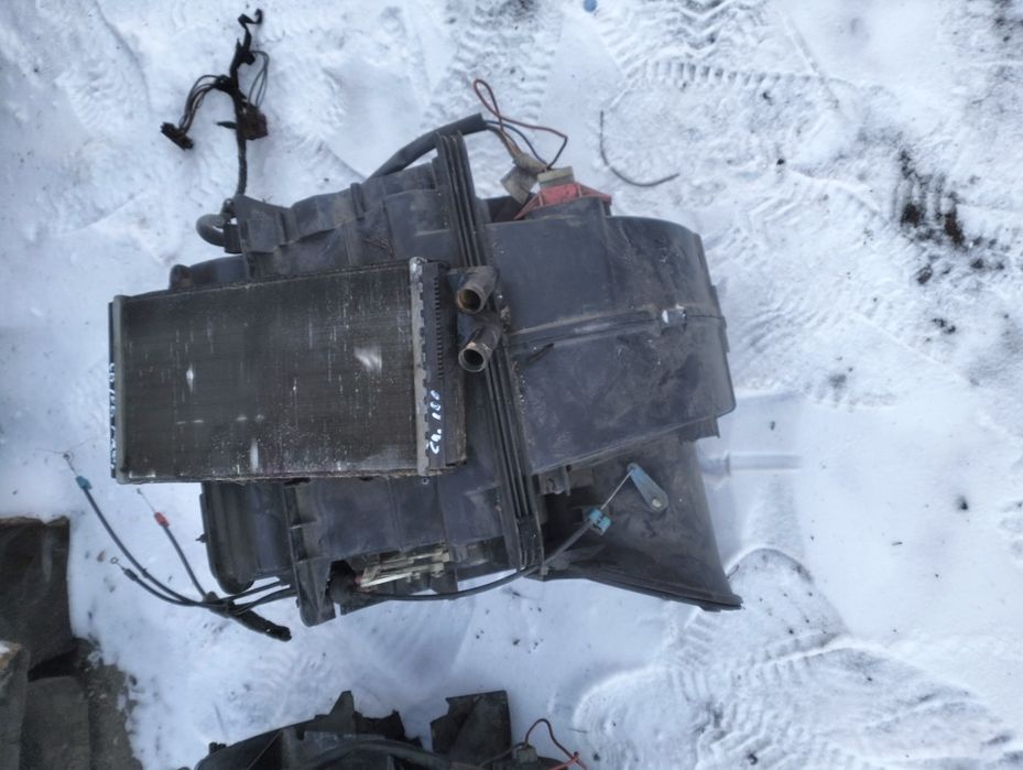 Корпус печки Ауди 100 с4