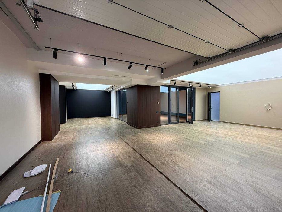 №АD-0911. Сдам новый дом с мебелью и техникой в стиле HI-TECH!