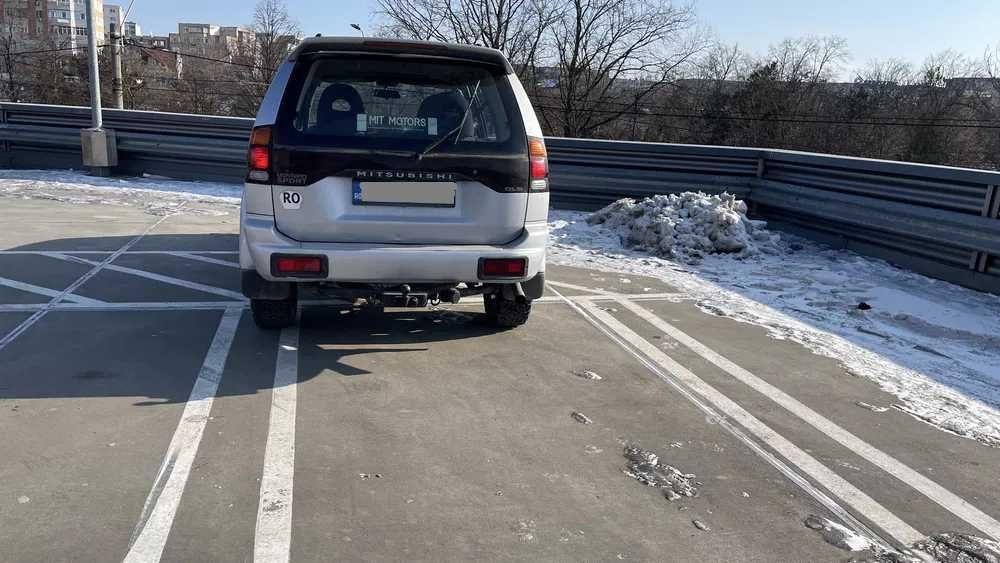 Mitsubishi Pajero Sport 4x4  2,5D,   7000 Euro +TVA