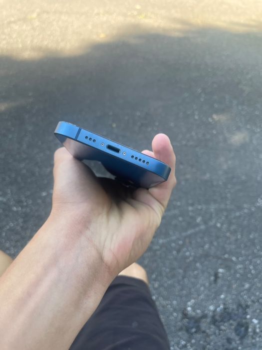 Продаю iPhone 13 — 155 000 ₸.