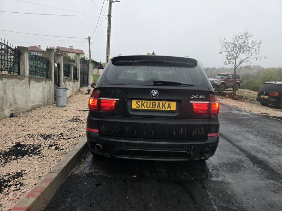 BMW X5 E70 facelift НА ЧАСТИ