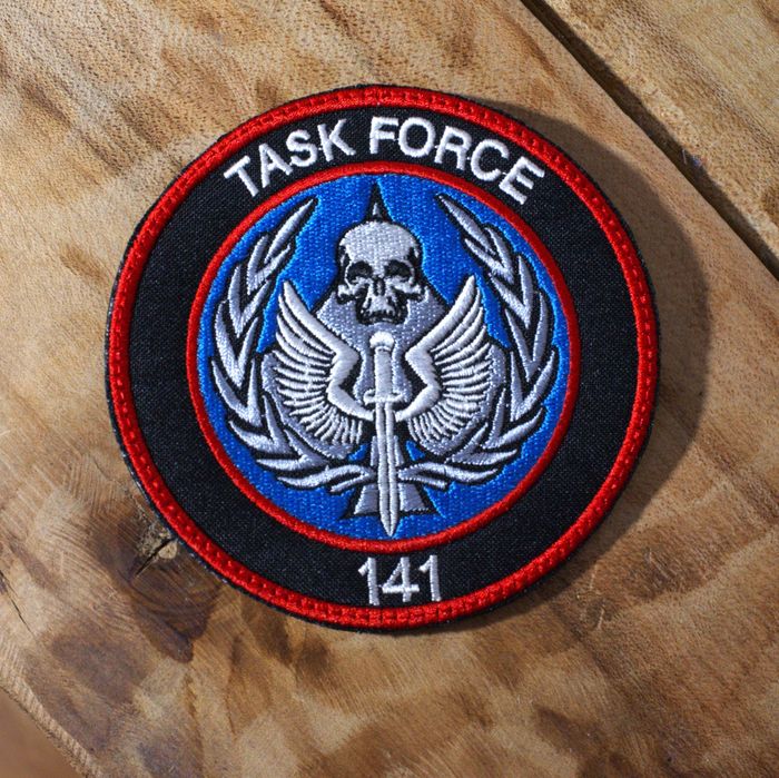 Patch-uri militare brodate (+velcro)