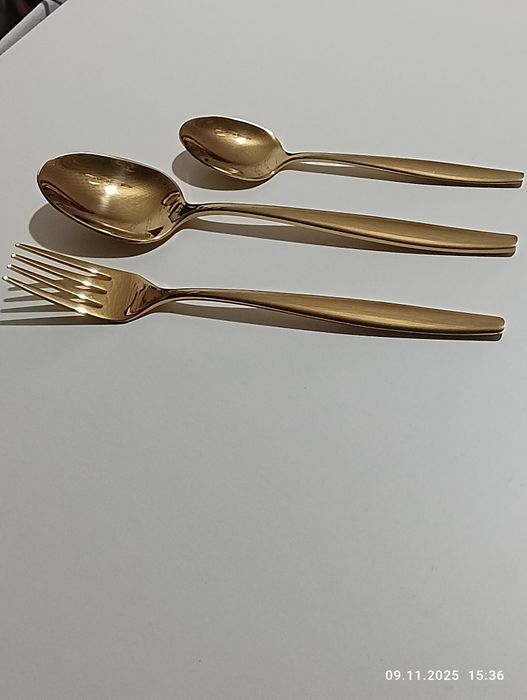 Набор столовый,  золотистый..