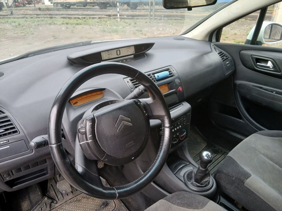 Citroen c4 1.6 hdi anul 2007 perfect fuctional