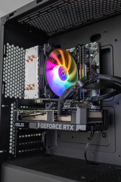Sistem PC Gaming RTX 4060 Ti 16GB Ca NOU Garantie eMag 32GB RAM 1TB SSD 5700X 4.6Ghz