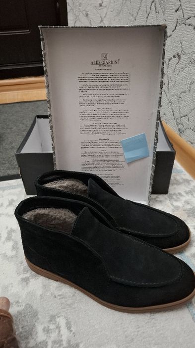 Продам зимнию обувь