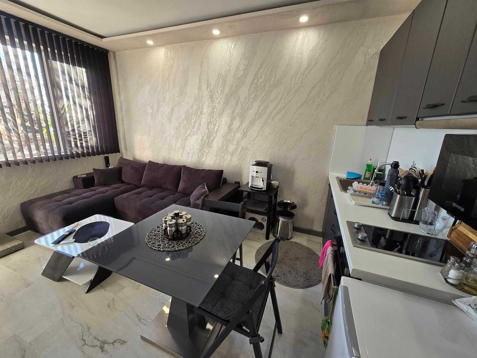 Продава се Двустаен апартамент в Свети Влас - 51 кв.м за 1059 €/кв.м - Снимка #1