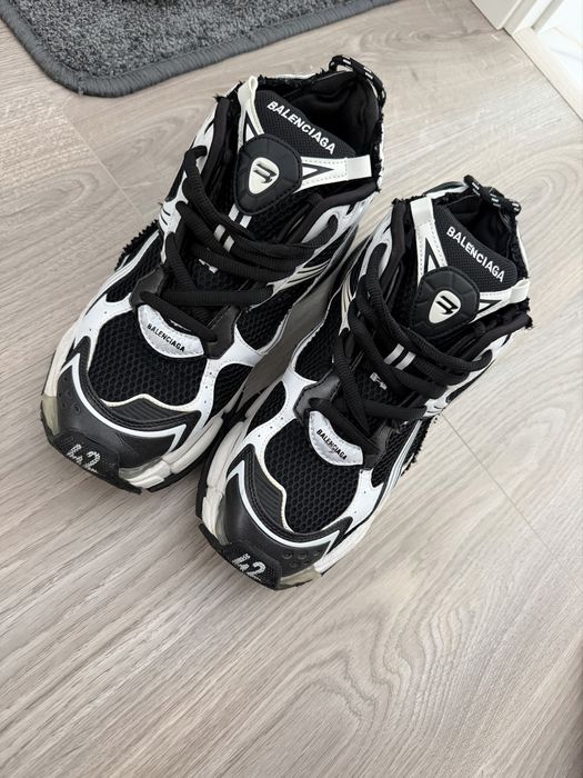 Balenciaga Runners