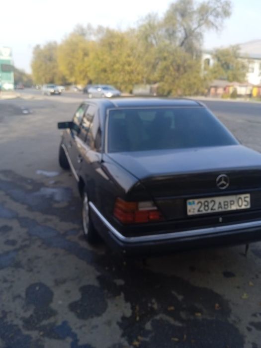 Продам мерседес 124