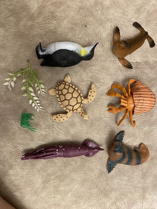 Новые игрушки фигурки обитателей моря в упаковке