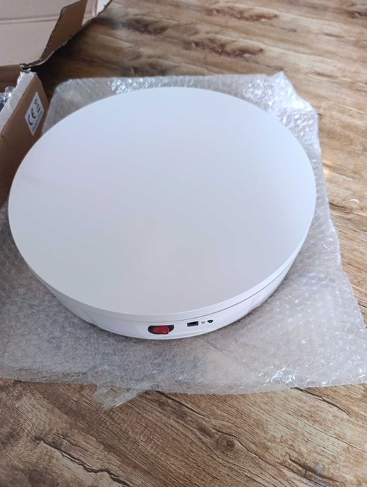 Display  pentru expozitie bijuterii,telefoane,etc.