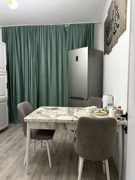 Берем девушку на подселение