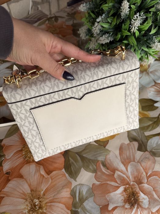 Чанта Michael Kors чисто нова