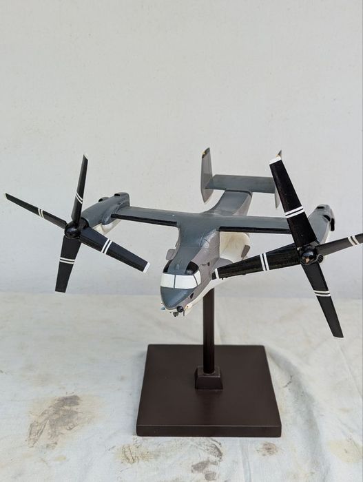 Продам модель самолета BoeingCV-22