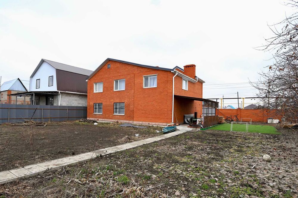 Дом, 188,6м², участок 8 сот.