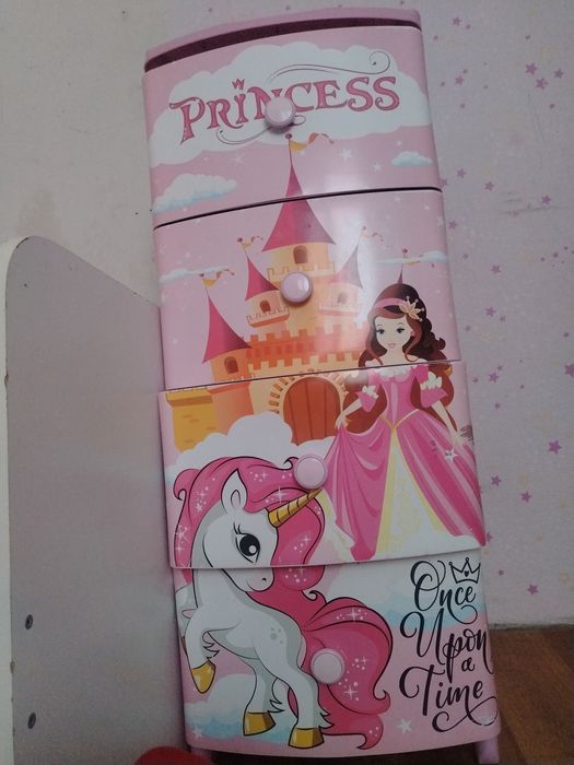 продам комод для девочек