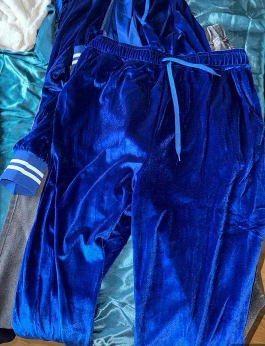 îmbrăcăminte sport