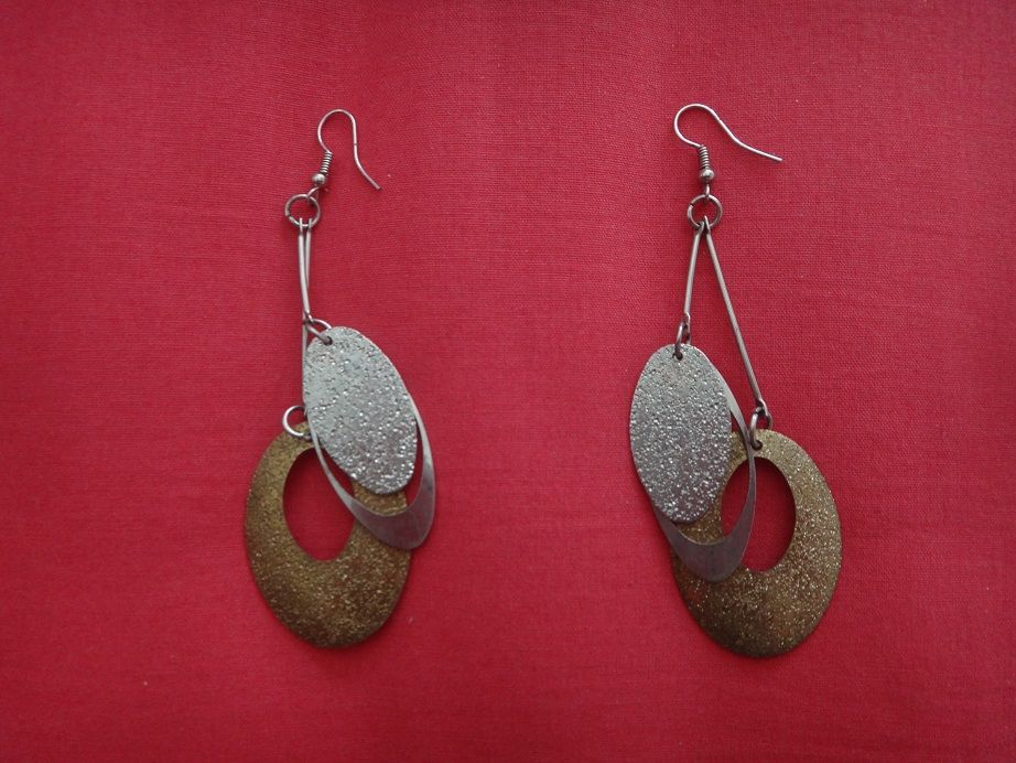 8 чифта обеци за 25лв