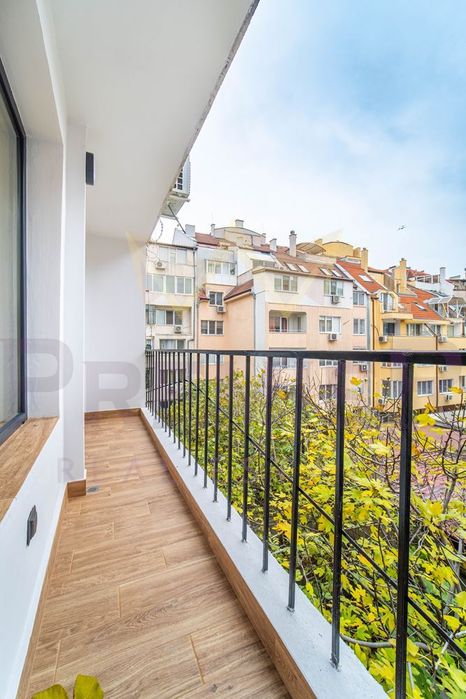 Продава се Едностаен апартамент в Варна, Окръжна болница - 57 кв.м за 2071 €/кв.м - Снимка #9