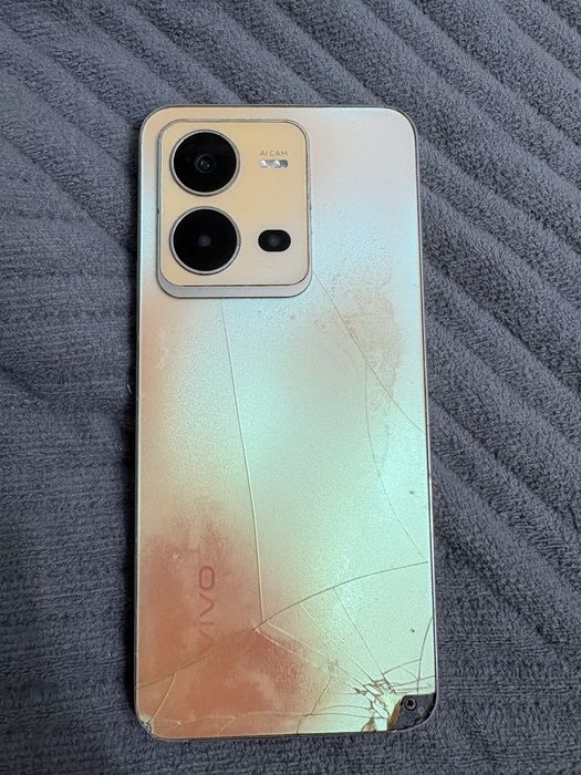vivo V25e телефон