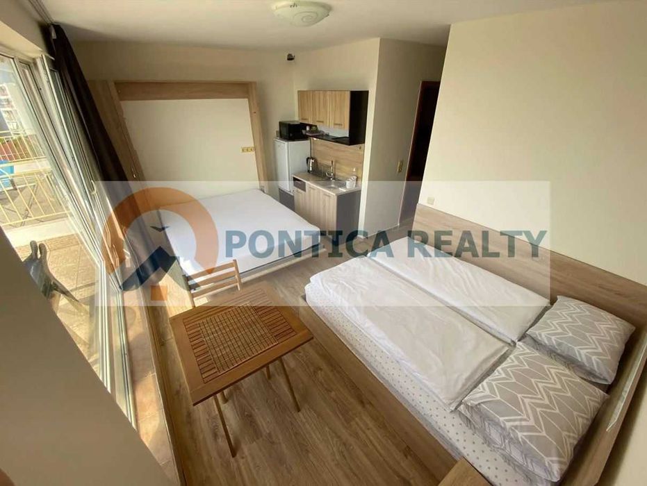 Студио с панорамна гледка море в Свети Влас