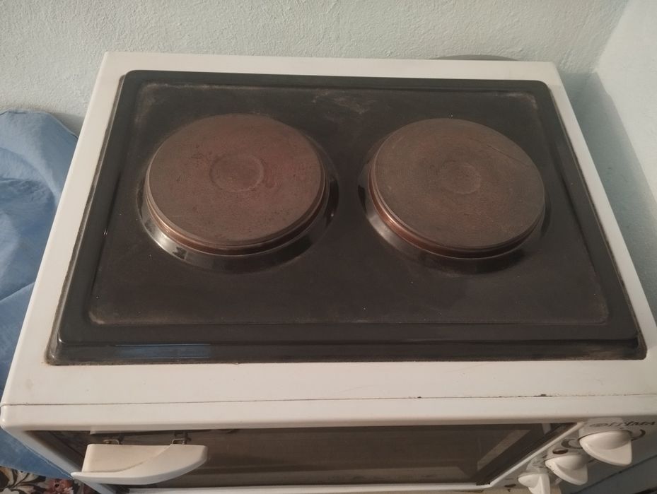 Itimat mikrotoʻlqinli pech. Hamma joyi ideal. Narxni kelishtirib beril