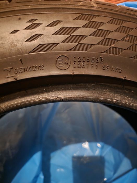 Летни гуми Kumho 225/50 R17 – ДОТ 2022, Перфектни, Свеж грайфер!