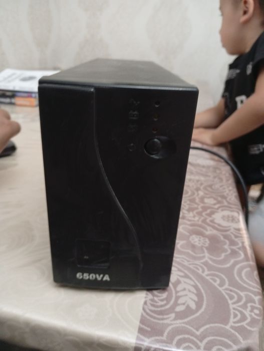 Бесправодной блок питания 650 VA