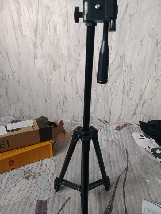 Штатив сотилади!