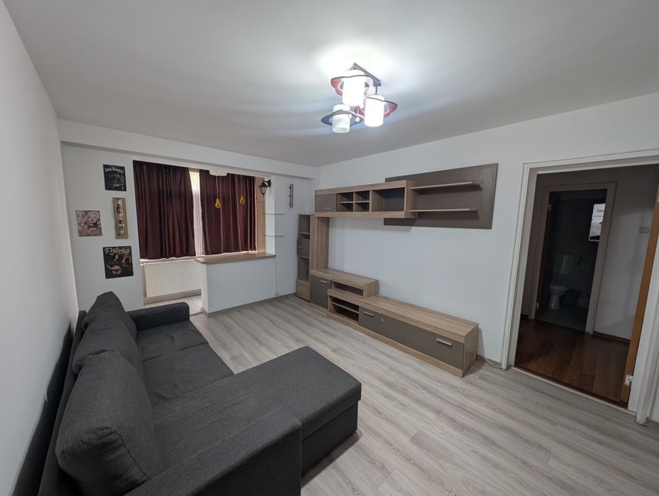 Închiriez apartament 2 camere Trivale complex 1