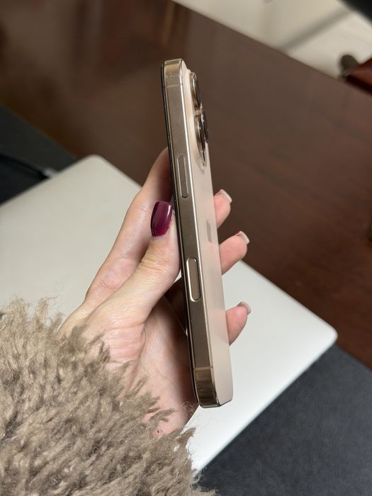 Две физ симкарты Iphone 16 pro desert titanium 256gb