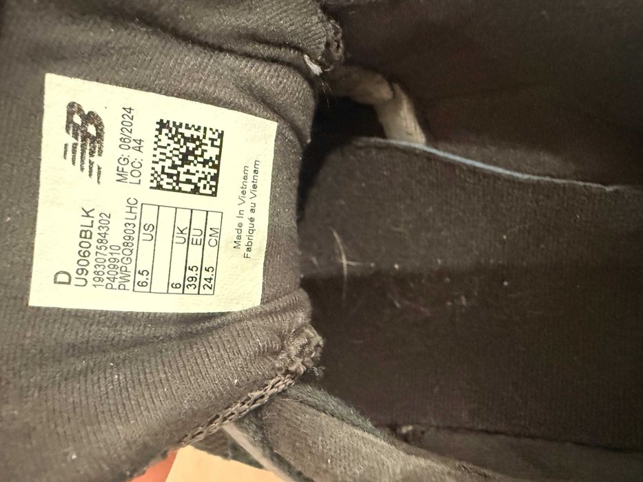 Adidasi New Balance 9060 mar 39.5