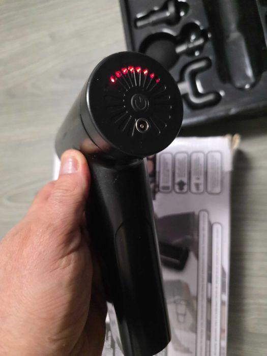 Pistol de masaj cu 6 niveluri de intensitate