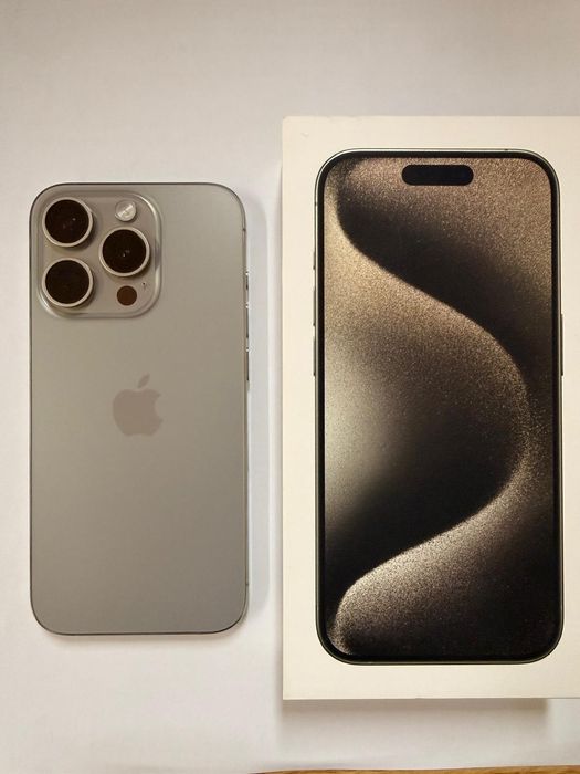 Iphone 15 Pro natural titanium silver