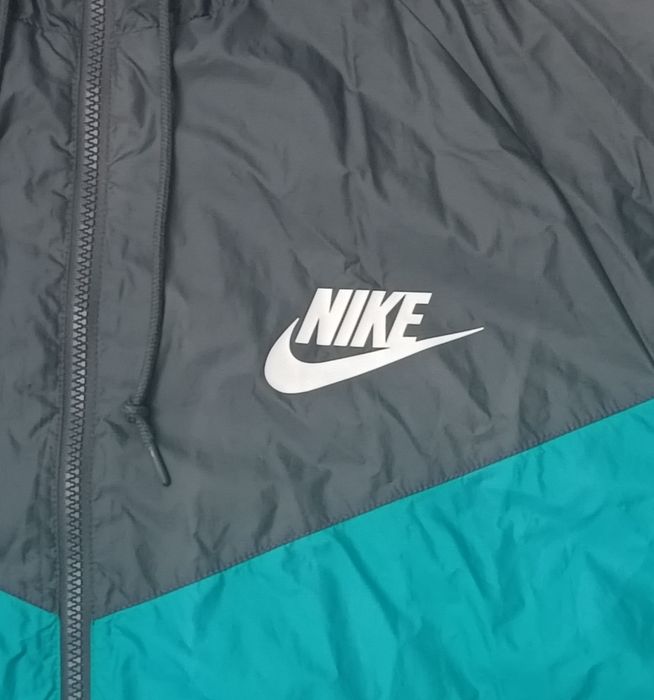 Nike Windrunner Jacket оригинално яке 2XL Найк спорт ветровка горно