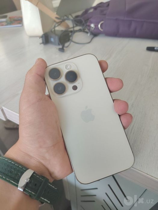 iphone 14 pro gold