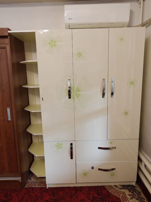 Detskiy shkaf juda baquvat yasalgan katta razmer