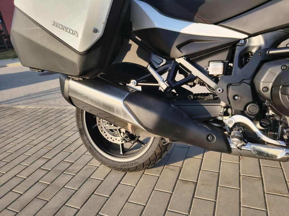 Мотоциклет Honda NT 1100 DCT